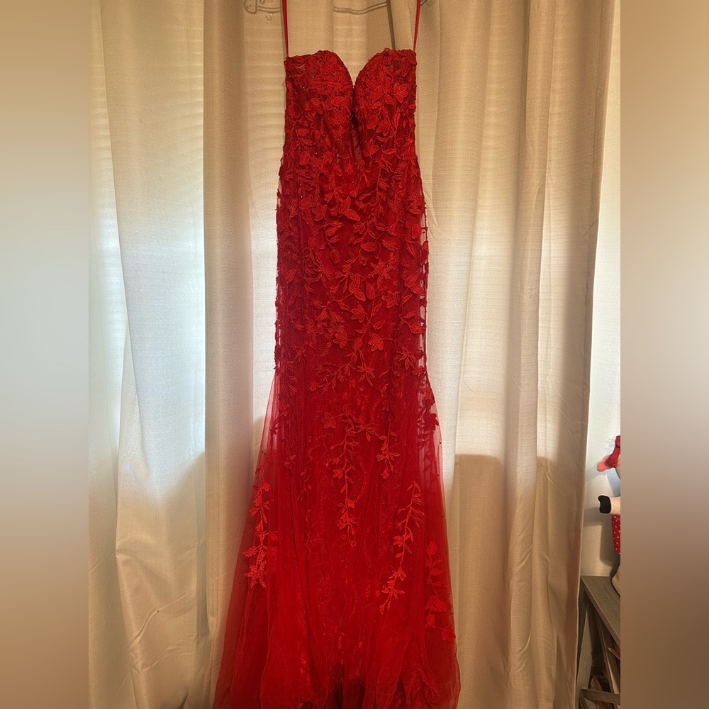 Red lace prom dress size 2